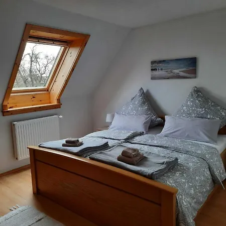 Ferienhaus Esgrusschauby Pferdehof Lantgård *