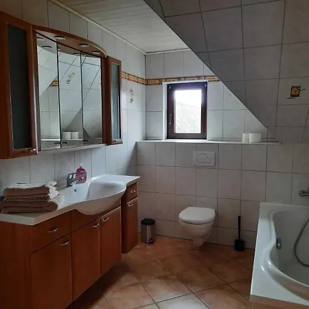 Ferienhaus Esgrusschauby Pferdehof