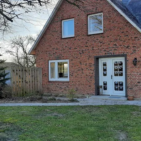 Lantgård Ferienhaus Esgrusschauby Pferdehof Esgrus